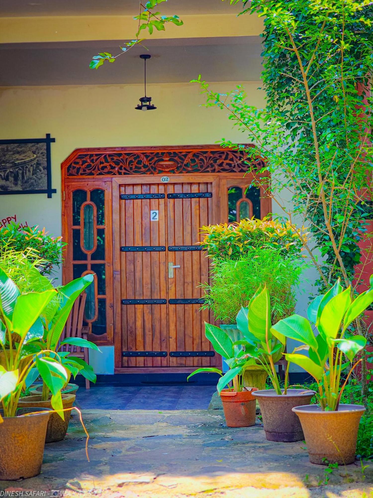 Dinesh Safari Homestay Udawalawe Exterior photo